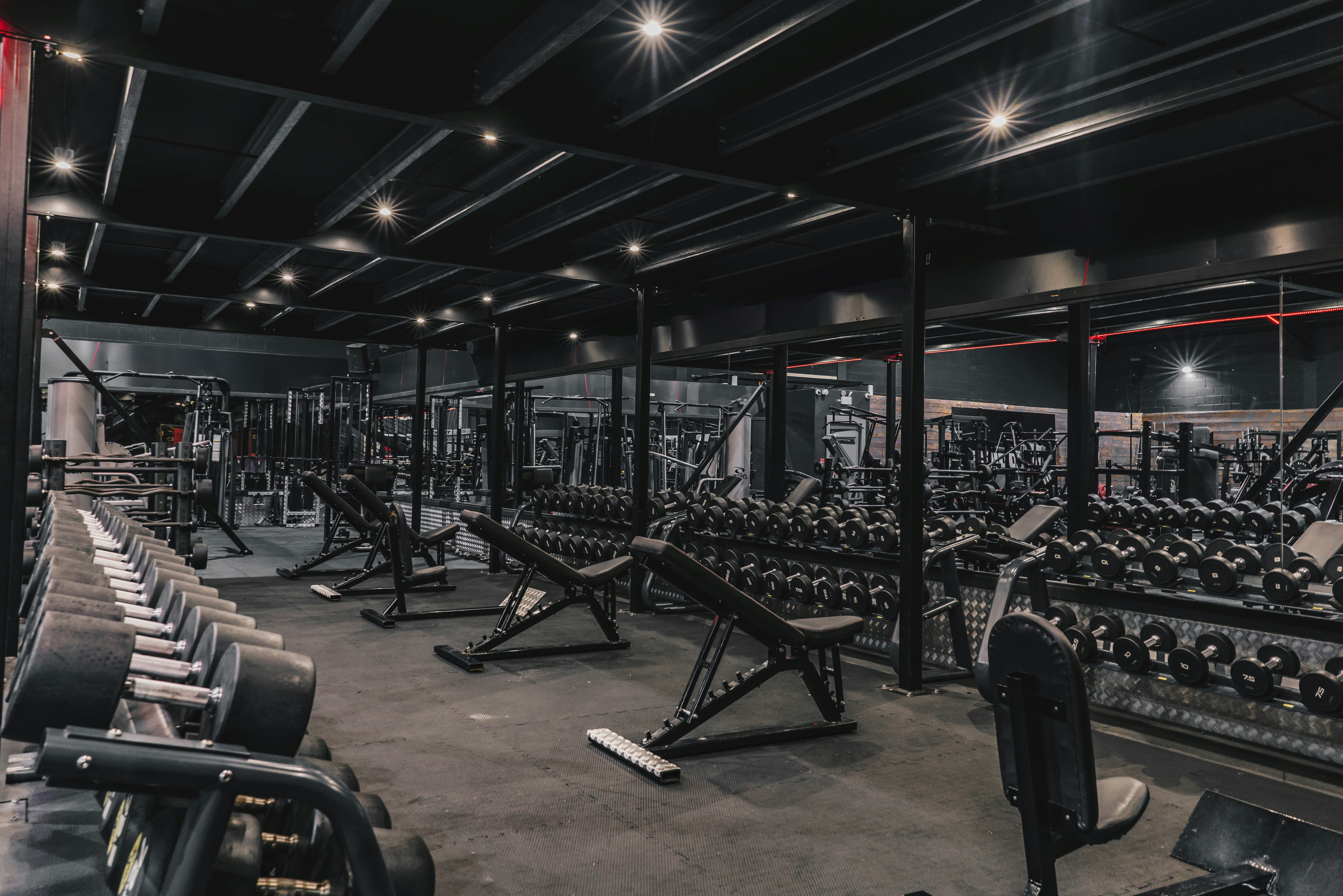 ambitious-studio-rick-barrett-1RNQ11ZODJM-unsplash